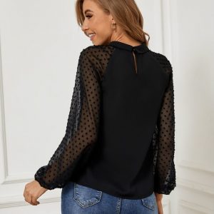 Blusa Elegante com Manga Transparente