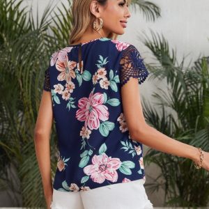 blusa-floral-com-detalhes-07