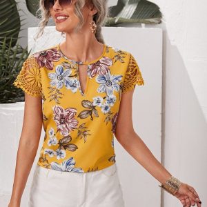 blusa-floral-com-detalhes-11