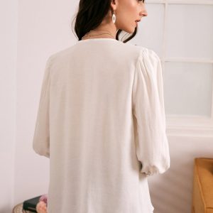 Blusa Delicada Com Bordado