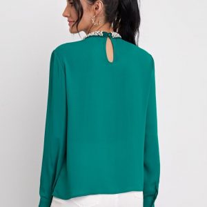 blusa-elegante-gola-bordada-02